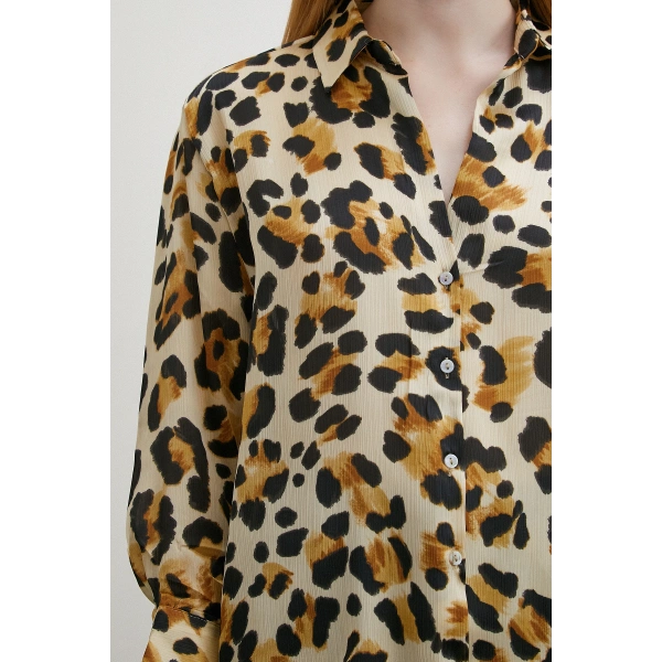 Leopar Desenli V Yaka Gömlek Bej