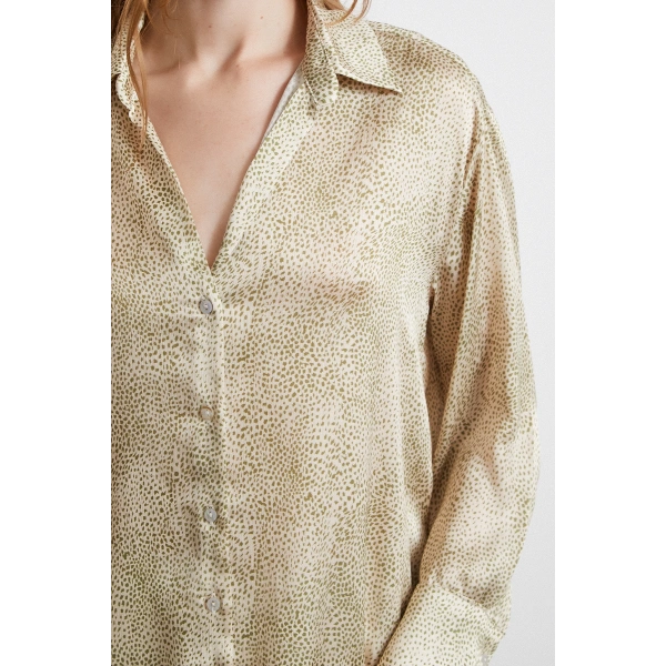 V Yaka Desenli Saten Gömlek Yeşil