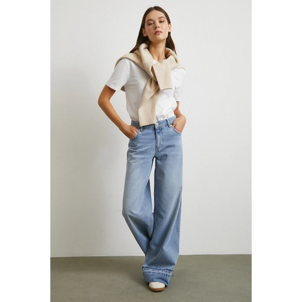 Paçası Katlamalı Geniş Paça Jean Buz Mavisi