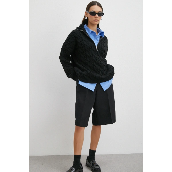 Saç Örgülü Yarım Fermuarlı Kazak Siyah