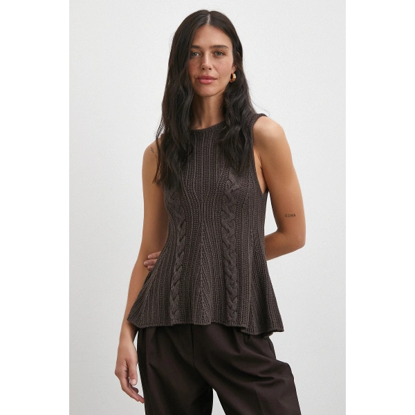 Burgu Örgü Kolsuz Triko Kahve