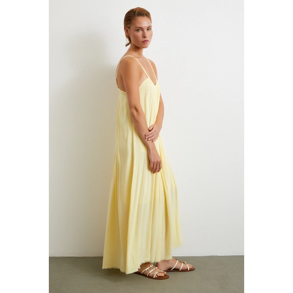 Askılı Piliseli Geniş Elbise Sarı