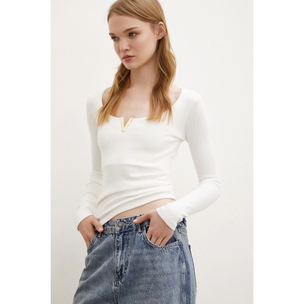 V Dekolteli Uzun Kollu Bluz Beyaz