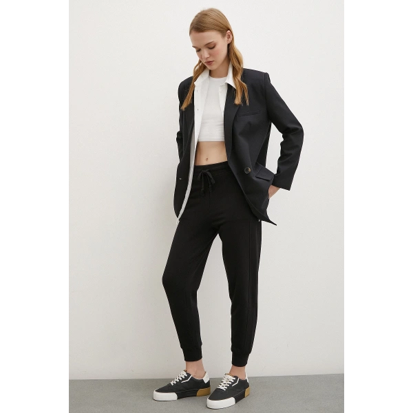 Paçası Lastikli Pantolon Siyah