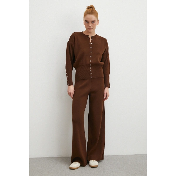 Çıtçıtlı Pantolonlu Triko Takım Kahve