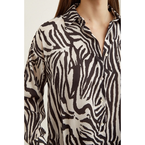 Zebra Desen V Yaka Saten Gömlek Siyah
