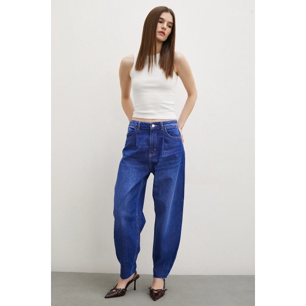 Yüksek Bel Dikişli Kesik Paça Mom Jean Mavi