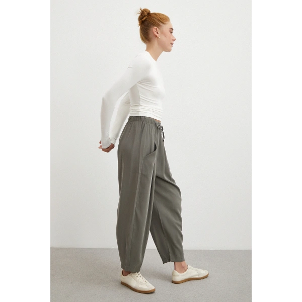 Bağcıklı Beli Lastikli Pileli Pantolon Haki