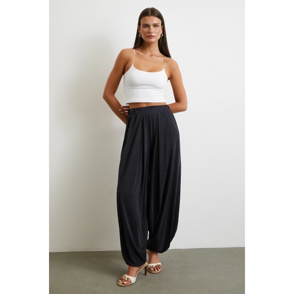 Paça Detaylı Şalvar Pantolon Antirasit