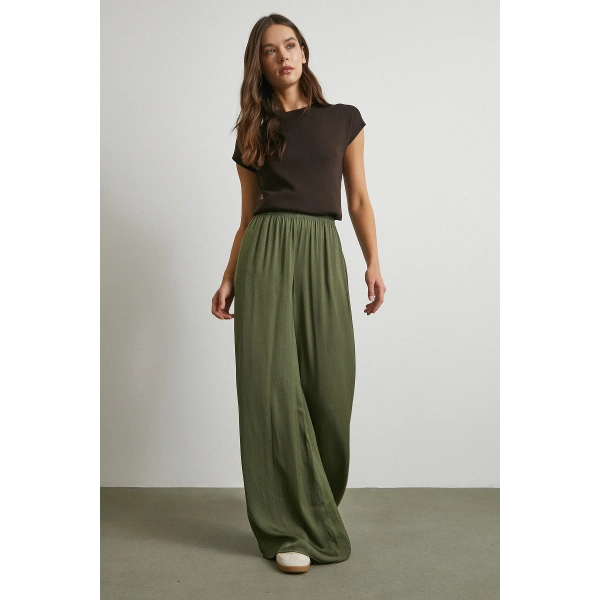 Beli Lastikli Dökümlü Geniş Paça Pantolon Haki