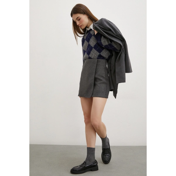 Önü Katlı Kaşe Etek Antirasit