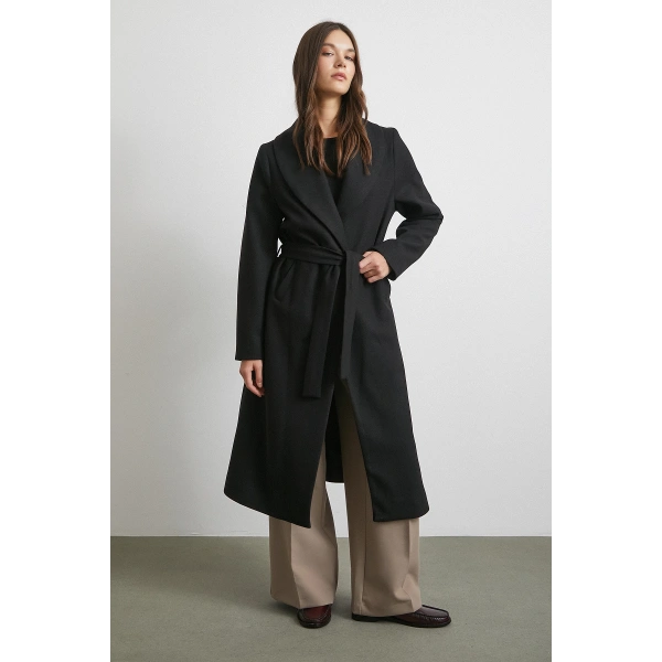 Kuşaklı Kaşe Kaban Siyah