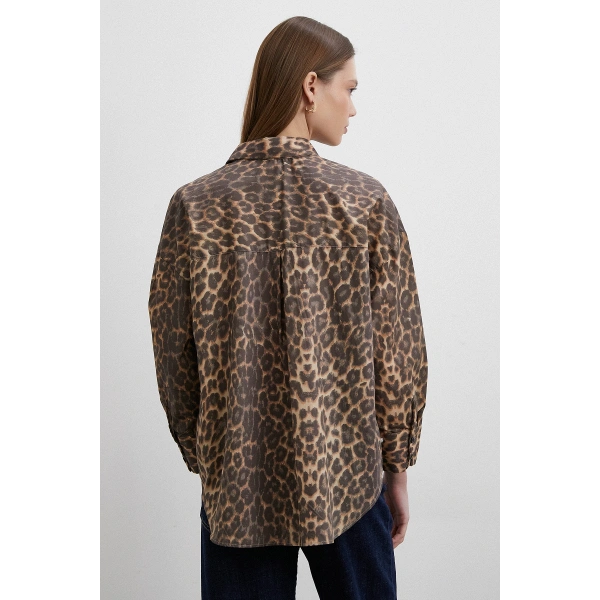 Leopar Desenli V Yaka Gömlek Kahve