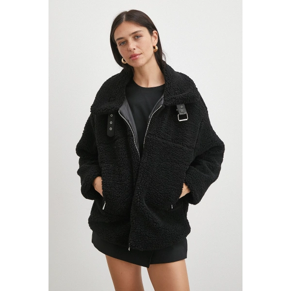 Yaka Detaylı Peluş Mont Siyah