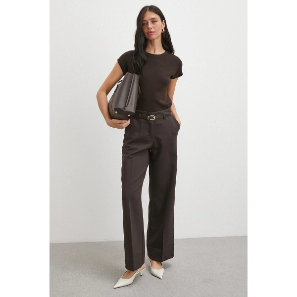 Yüksek Bel Paça Detaylı Kemerli Pantolon Kahve