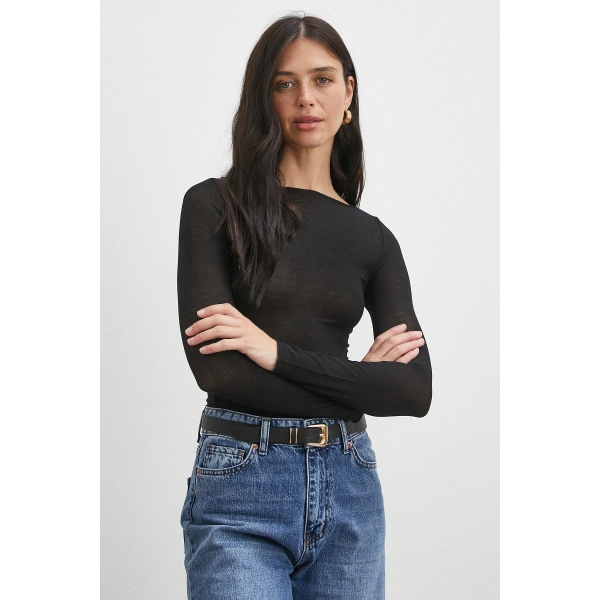 Açık Yaka Bluz Siyah