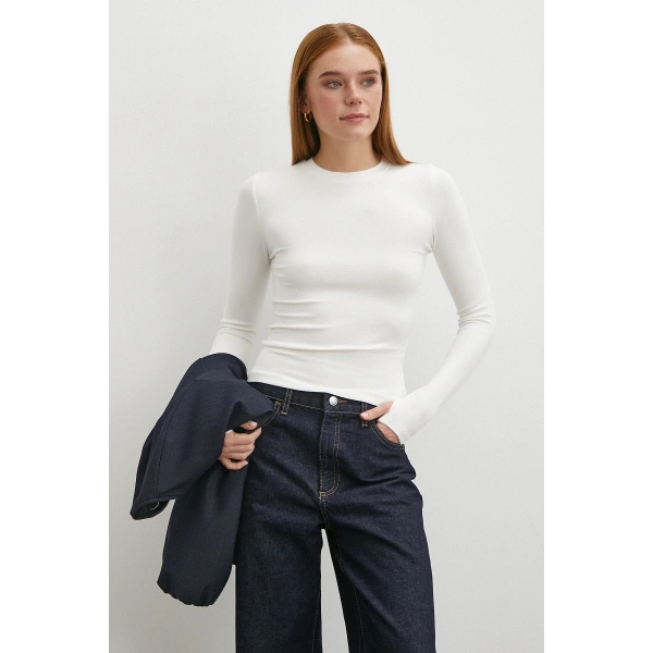 Kol Yırtmaçlı Bluz Beyaz