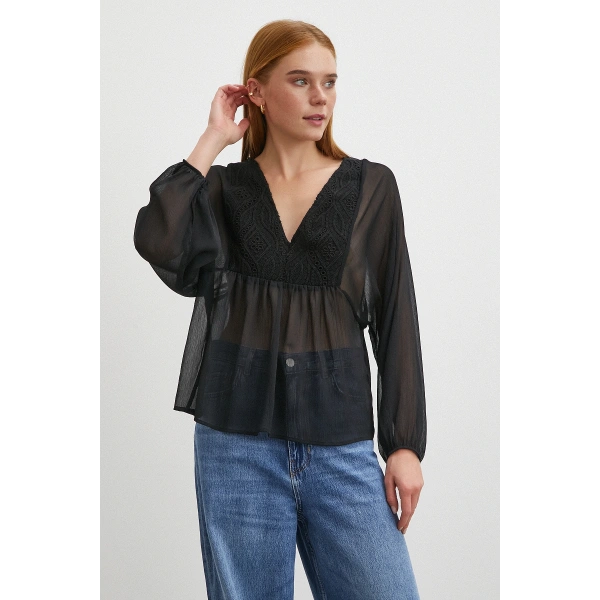 V Yaka Dantelli Transparan Bluz Siyah