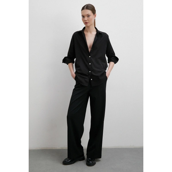 V Yaka Pamuk Gömlek Siyah