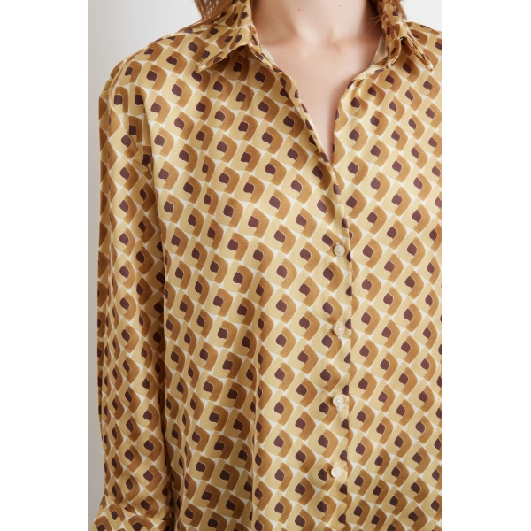 Geometrik Desenli Saten Gömlek Bej