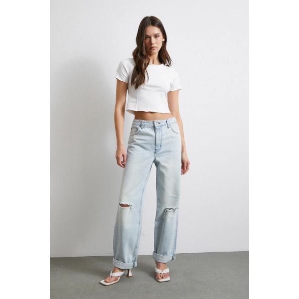 Yüksek Bel Paça Katlamalı Yırtık Detaylı Jean Buz Mavisi