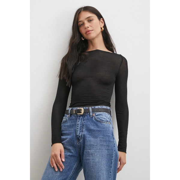 Açık Yaka Bluz Siyah