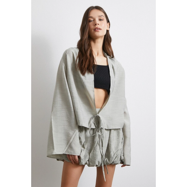 Geniş Kol Önden Bağlamalı Bluz Taş