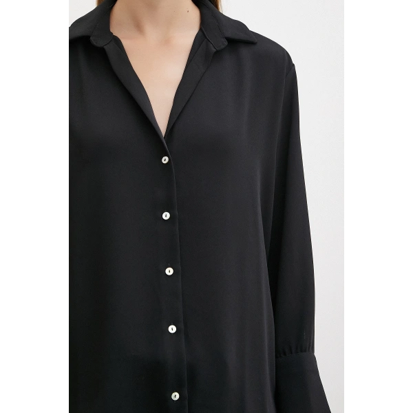 V Yaka Polyester Gömlek Siyah