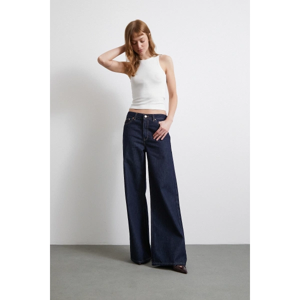 Beş Cepli Yüksek Bel Bol Paça Jean Koyu Lacivert