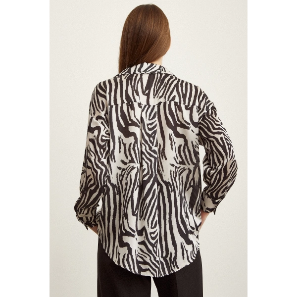Zebra Desen V Yaka Saten Gömlek Siyah