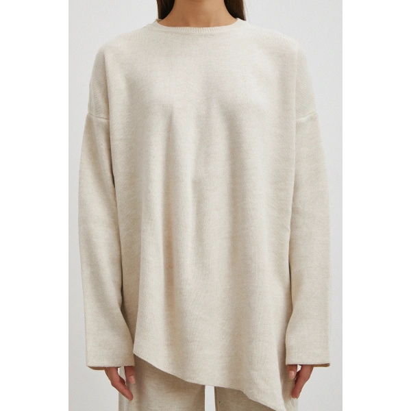 Eteği Çapraz Pantolonlu Bisiklet Yaka Takım Ekru