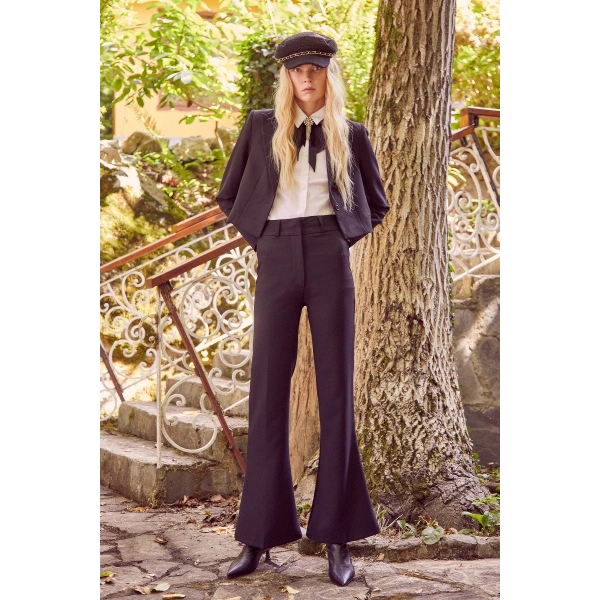 Kemerli İspanyol Paça Pantolon Siyah