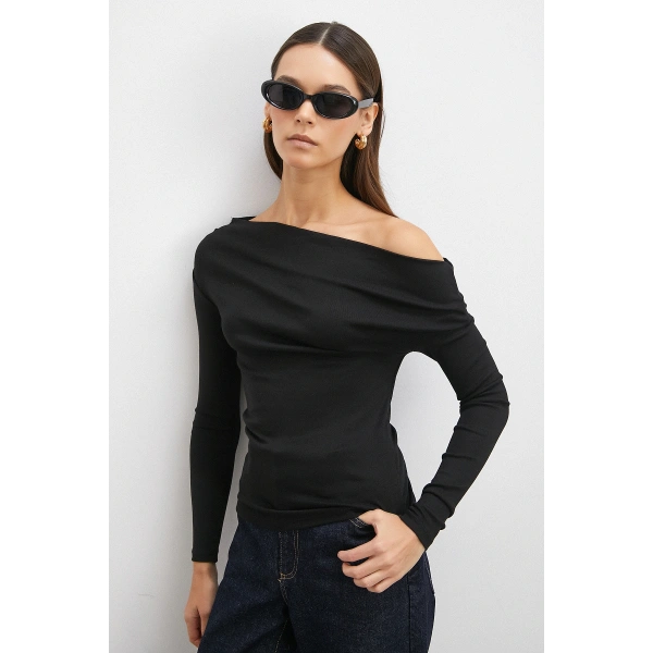 Omuz Pileli Uzun Kol Bluz Siyah