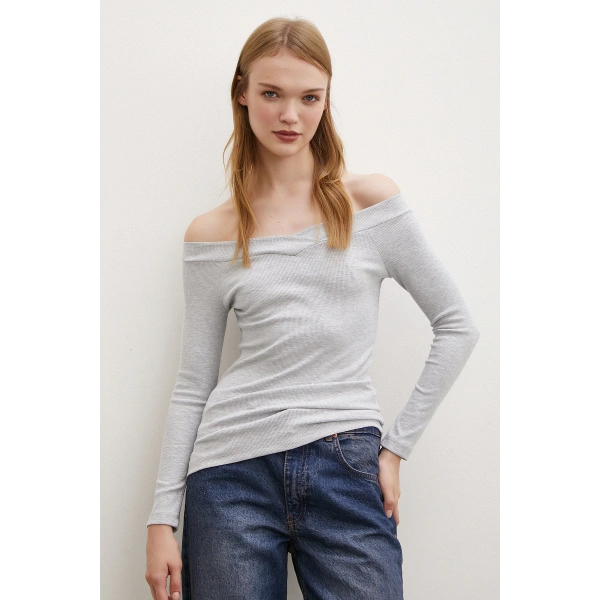 Kayık Yaka Bluz Gri