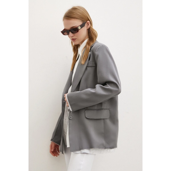 Cep Kapaklı Kesik Detaylı Blazer Ceket Gri