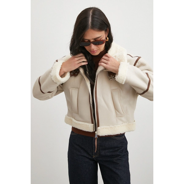 Biye Detaylı Lamine Ceket Bej