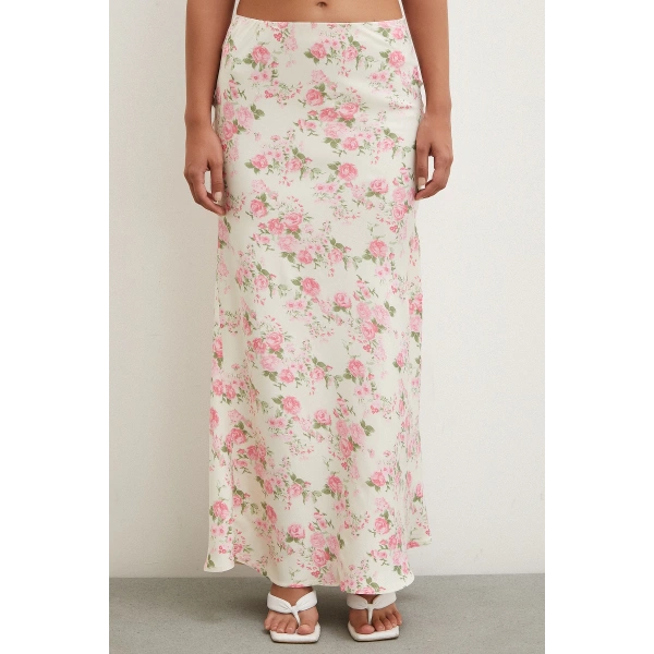 Çiçek Desenli Saten Eten Lila