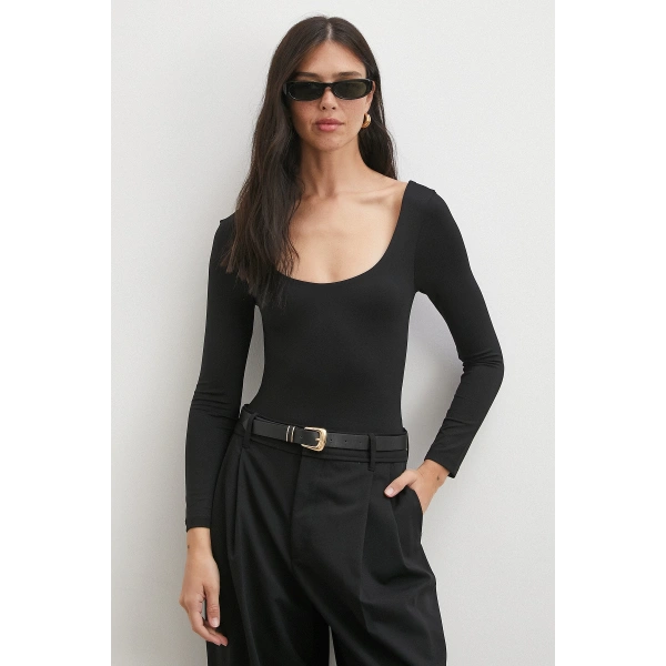 U Yaka Uzun Kollu Çıtçıtlı Bodysuit Siyah