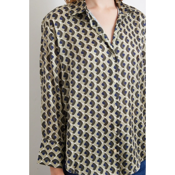 Geometrik Desenli Saten Gömlek Haki