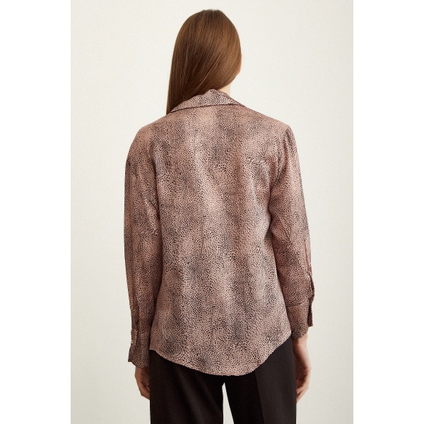 V Yaka Desenli Saten Gömlek Gül Kurusu