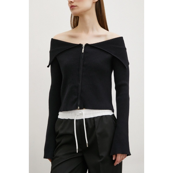 Fermuarlı Mendil Yaka Hırka Siyah