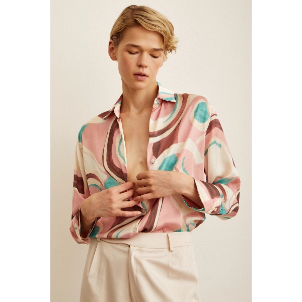 V Yaka Desenli Saten Gömlek Pembe