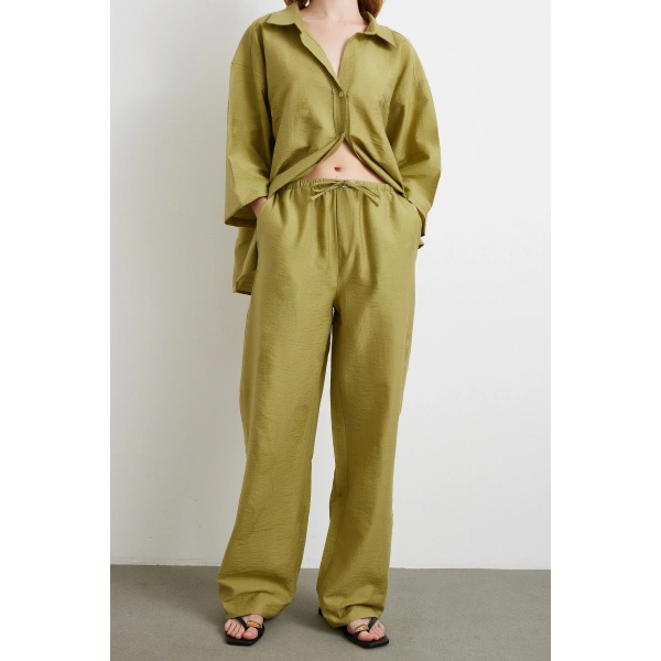 Arka Cepli Salaş Pantolon Yeşil