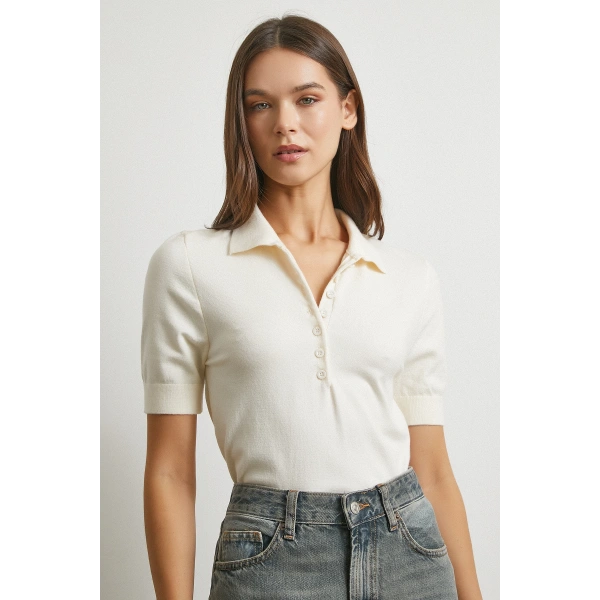 Polo Yaka Düğmeli Kısa Kol Ekru
