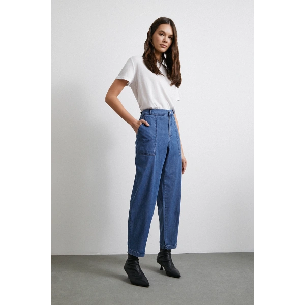 Cep Detaylı Paçası Katlamalı Mom Jean Mavi