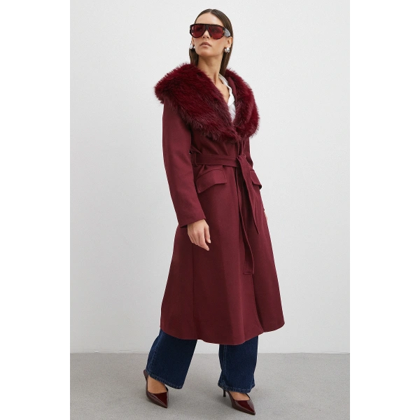 Kürk Yaka Kuşaklı Kaşe Kaban Bordo