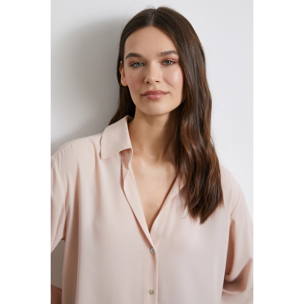 V Yaka Şifon Gömlek Pudra