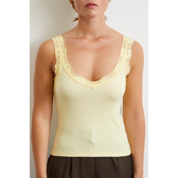 Dantel Askılı Top Sarı