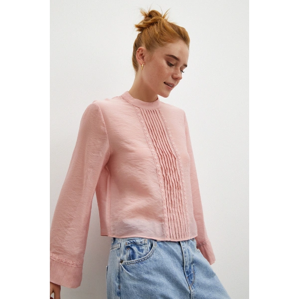 Dantel Kesimli Uzun Kollu Bluz Pembe