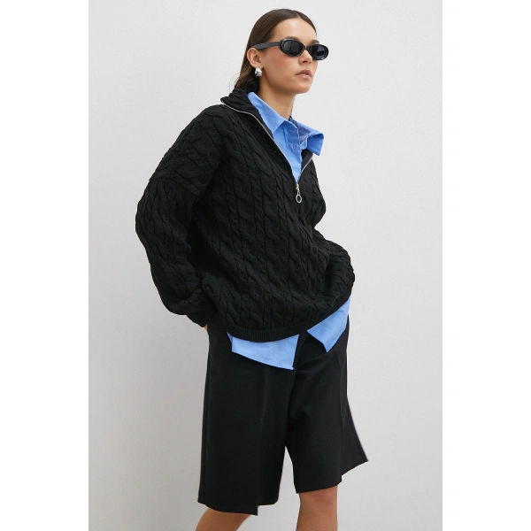 Saç Örgülü Yarım Fermuarlı Kazak Siyah